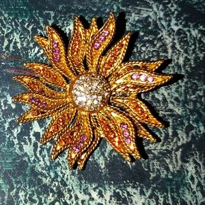 Elle Kian vintage pin